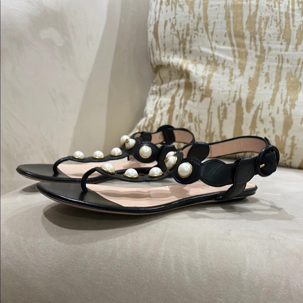 Gucci Black Sandals with Pearl Embellishments - Picture 7 of 14